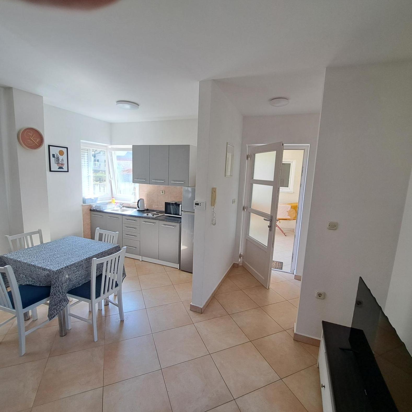 Petra Apartma *